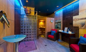 Enzo Hotels Reims Tinqueux by Kyriad Direct