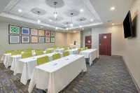 Holiday Inn Express & Suites Guymon Hotels in Guymon