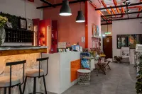 Knight Alley Hotel Hotels in Tupai