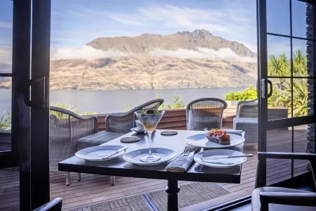 Azur Luxury Lodge