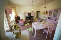 Villa Print Cabatè - Fiorile Apartment Hotel a Lisciano Niccone