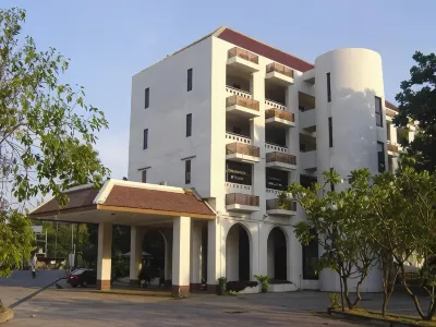 Royal Diamond Hotel Hoteles en Phetchaburi