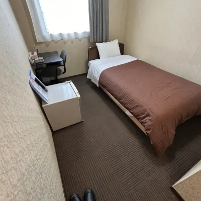 Business Hotel Ishimura 野州大塚站附近的飯店