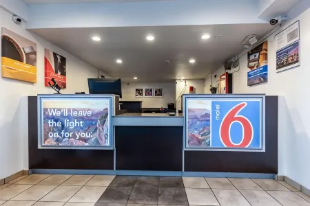 Motel 6 North Richland Hills, TX Отели в г. Ричленд Хилс