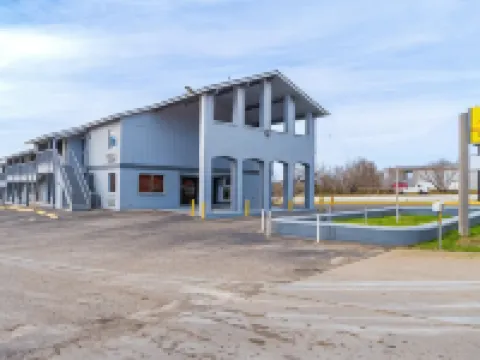 Regency Inn Three Rivers I-37 Hotels in Three Rivers