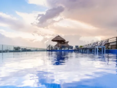 โรงแรม52 โรงแรมในปลายาเดลการ์เมน