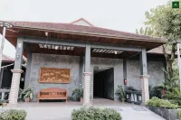 Pingview Villa Resort Hotels in Tak