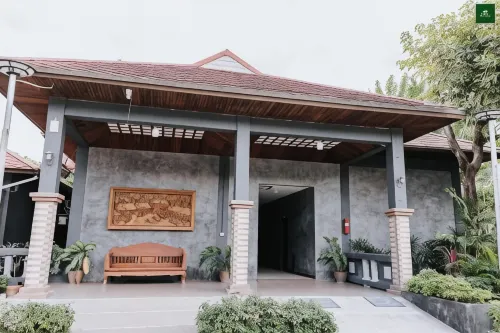 Pingview Villa Resort Hotels in Tak