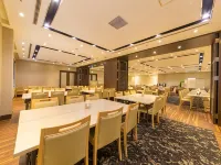 Hotel IL Cuore Namba Hotels near Naniwa Park