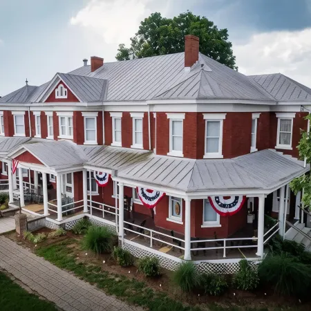 Grand Victorian Inn