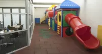Brighton Hotel Motel - parking