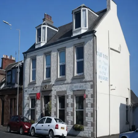 Royal Hotel