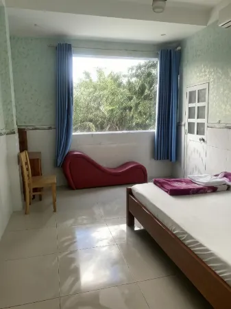 Hotel Thanh Tung Отели в г. Thi xa Di An