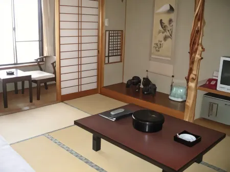 Ryokan Mitsukejimaso Отели в г. Нисиносима