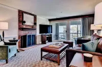 Luxury Riverfront Condo w/ sunrise & sunset views