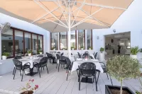 La Mer Deluxe Hotel & Spa Hotels in Santorini