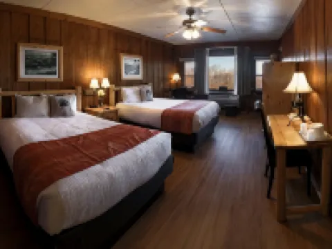 บิ๊กมีโดวส์ลอดจ์ โรงแรมในPage County