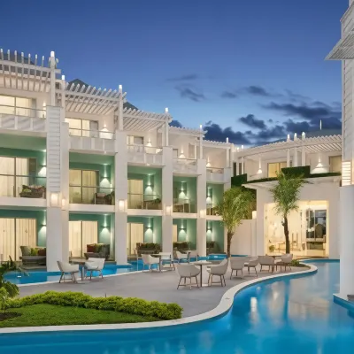 Azul Beach Resort Negril فنادق في 
