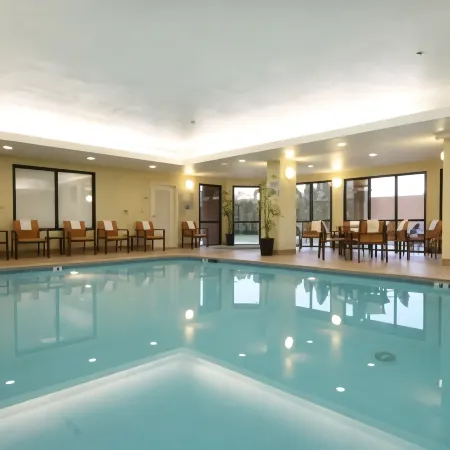 Courtyard Flint Grand Blanc Отели в г. Флинт