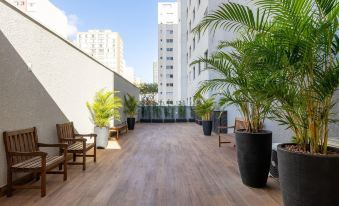 Apt w/ Amazing View in Curitiba Nfe0708