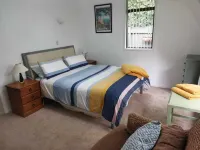 30 steps to beach Hotels in Snells Beach