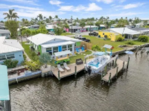 Fisherman’s Paradise Cozy Waterfront Retreat Matlacha - Your Dream Escape