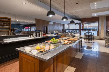 Golden Beach Resort & Spa Отели рядом с достопримечательностью «Рука Пунта-дель-Эсте»