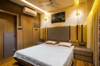 Escape to Tranquility: Discover the Serenity of a Luxurious 3BHK Villa, Lonavala Hotels in Kurvande