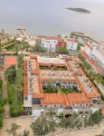 Tiana Beach Resort - リゾート