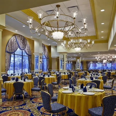 Villa Roma Resort and Conference Center