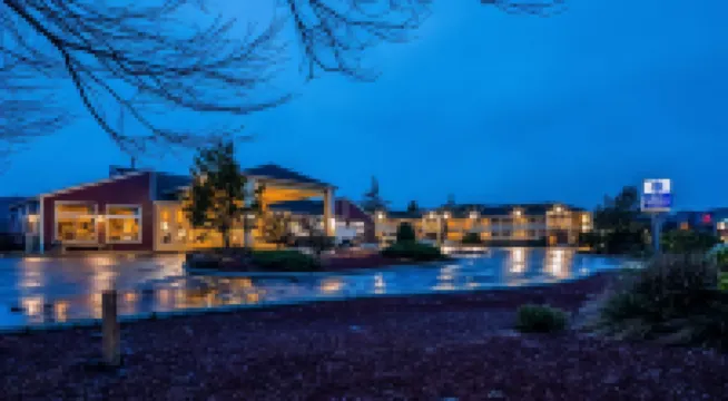 Best Western Salbasgeon Inn  Suites of Reedsport