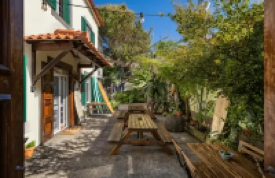 Jaca Hostel Porto da Cruz Hotels in 