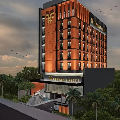 Fieris Hotel Jakarta Hotels near Al Azhar Grand Mosque