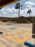 Los Fresnos Inn and Suites - Motels