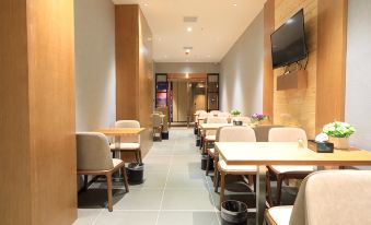 Yeste Hotel (Tianmen New Town Walmart)