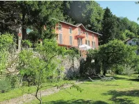 Villa Rossa,  magnificent garden and view on the lake at only 10 min. from Como Hotels in Torno