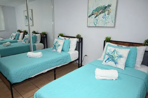 Renovated Penthouse at Aquatika - 5 Pools & Beach Access - Apartments