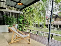 Kirin Riverside Homestay with AC, WiFi in Bangkok โรงแรมใกล้ทุ่งครุ พลาซา