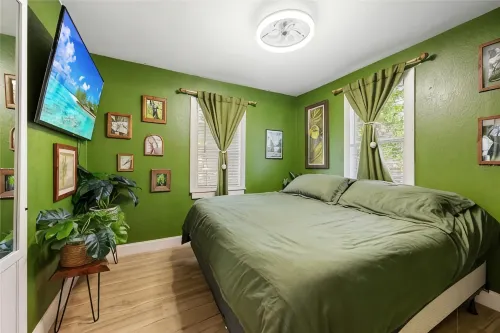 Coastal Comfort 2BR Getaway St Pete - Condos