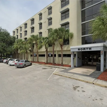 Clearwater Vacation Beach 1Bedroom Condo fits 2-4ppl Book Now Get Discounts!!!!