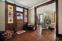The Denton Street Holiday House, an 1893 Victorian in the Historic District - 4-Star