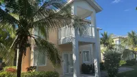 Nautical Bimini Bay Villa with Starlink Hotels in 