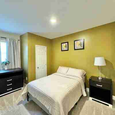 Home in Downtown Concord Rooms