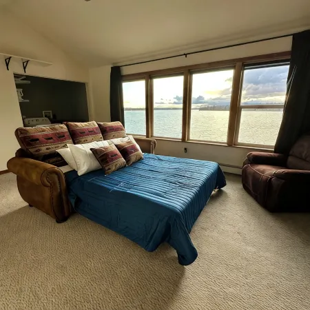Downtown Wasilla Lakefront Home w/private dock