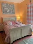 ❤️Coastal Cottage Getaway❤️ Zero entrance pool - Tennis - Minutes from the Beach! - Private Pool