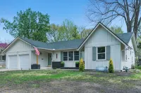 Family-Friendly Fifa Base Camp w/Game Room, Patio, & Firepit