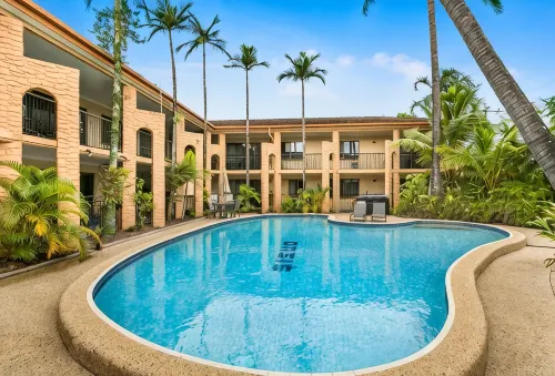 Oasis Inn Apartments