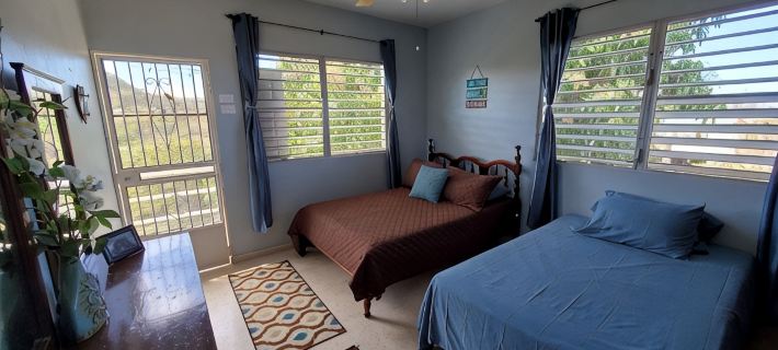 Beautiful home with 2 bedrooms 2 minutes from the beach. カルバチェのホテル
