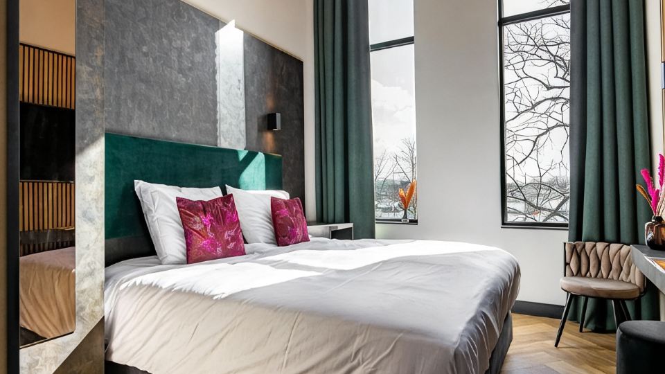 Monument Hotel