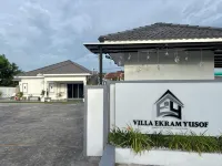 6 BR Villa w Private Swimming Pool Near Klang City
